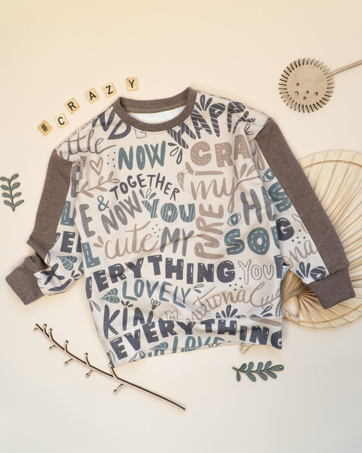 LooseFit Sweater