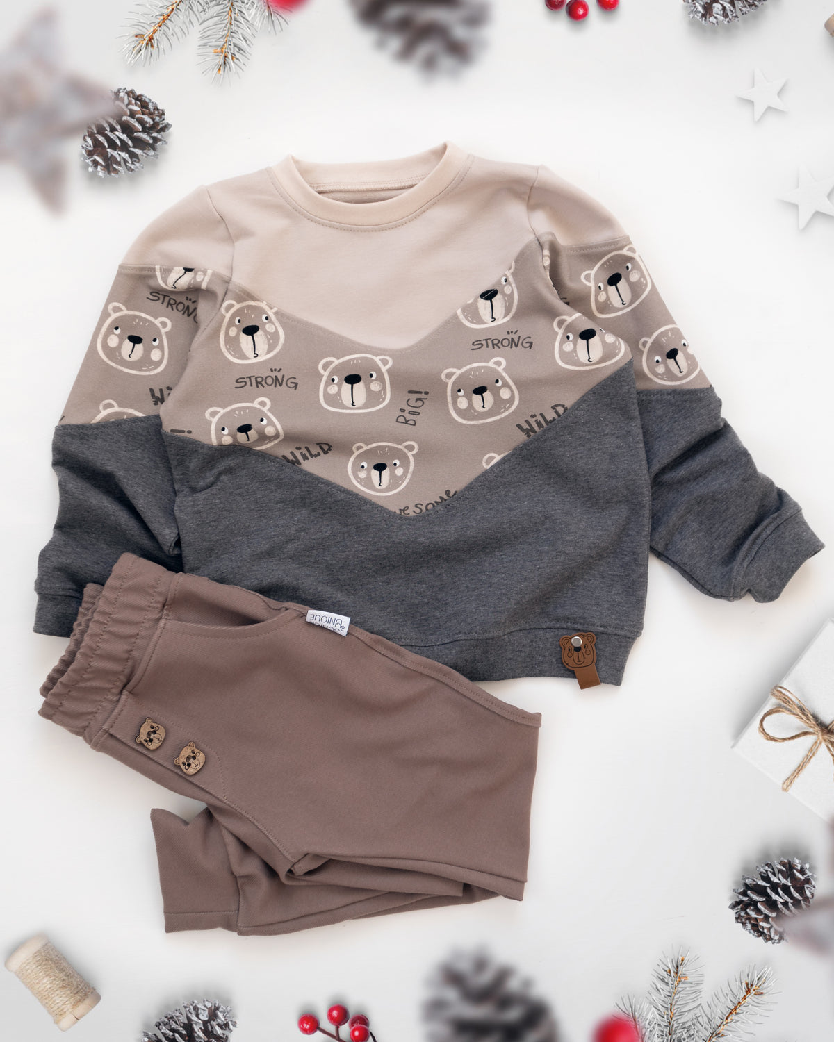 Dreiteiliger Sweater mit/ohne Kapuze