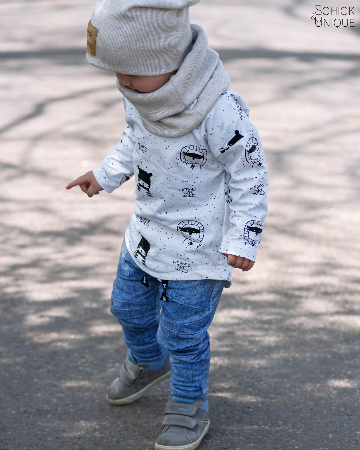 Basic Langarmshirt mit/ohne Kapuze