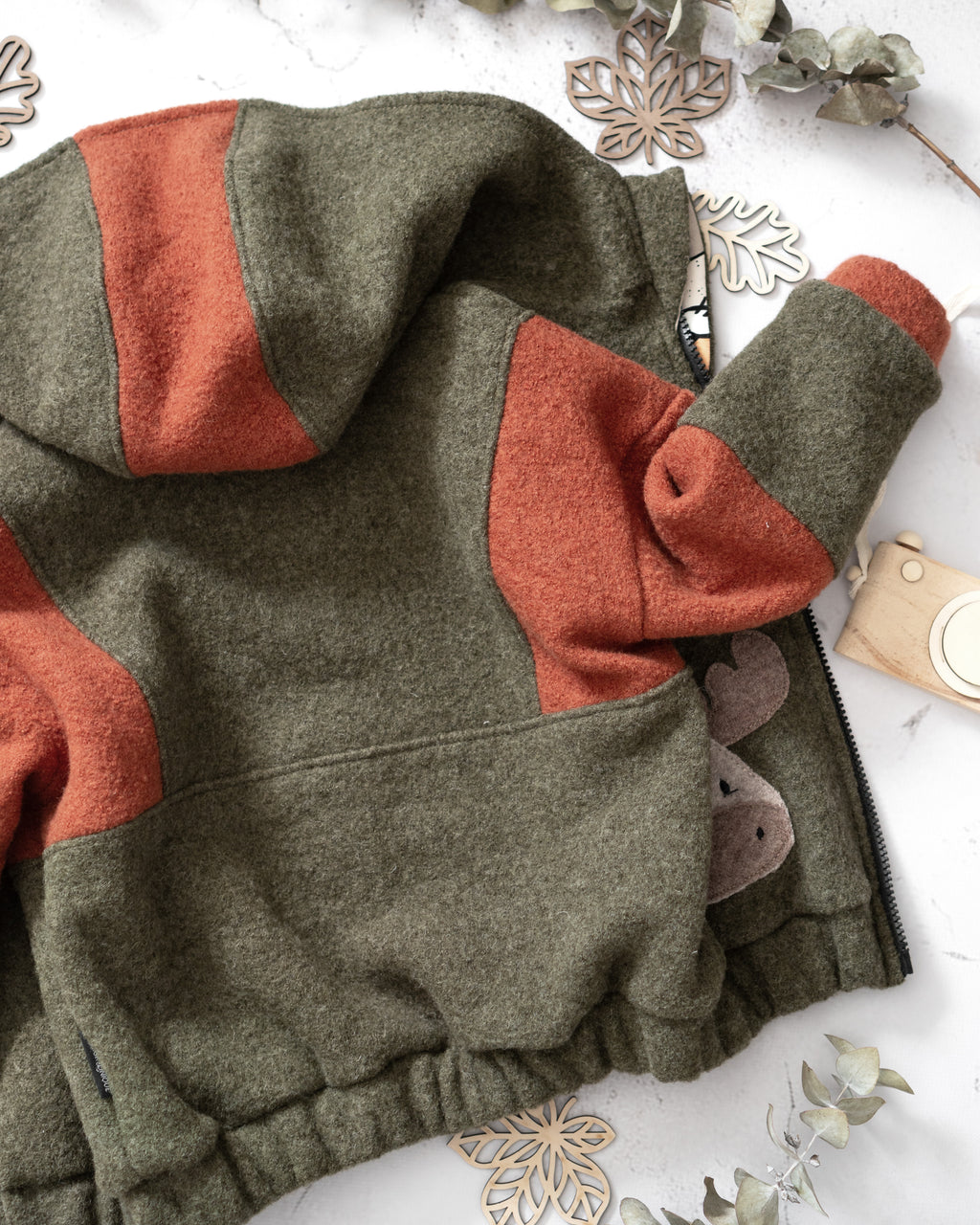 Walkjacke mit Teilung und Applikation