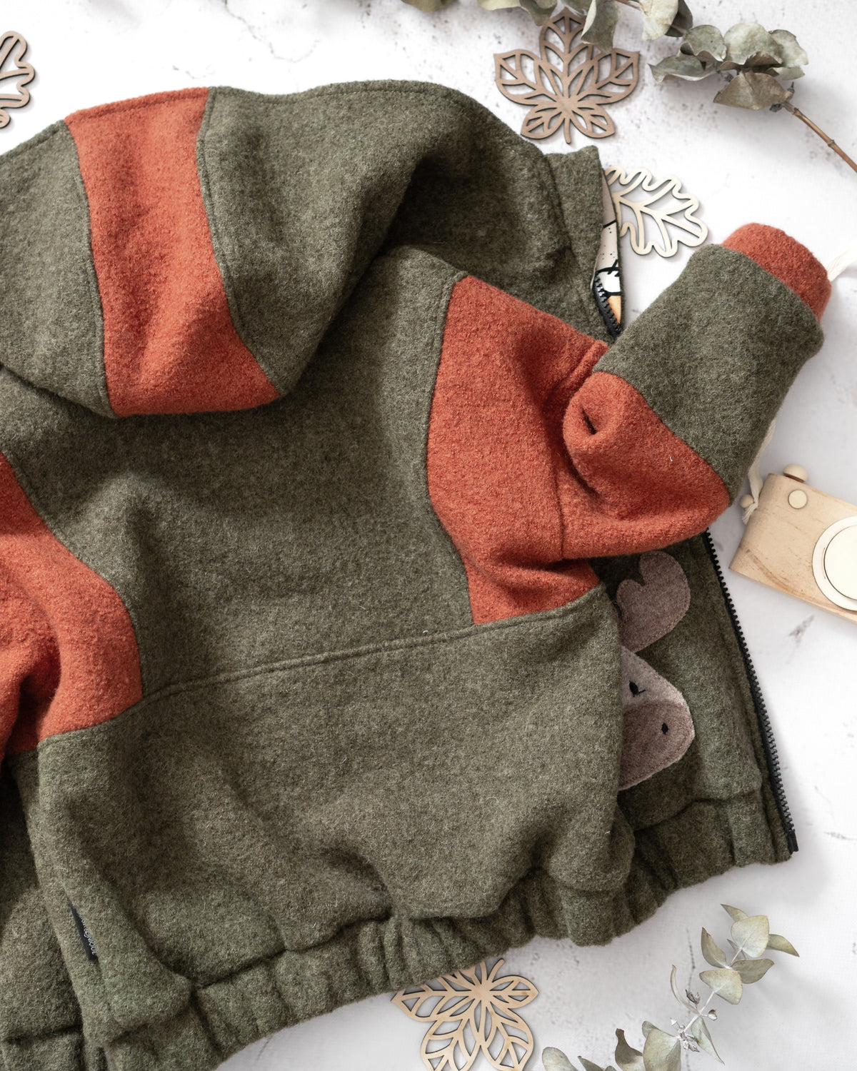 Walkjacke mit Teilung und Applikation