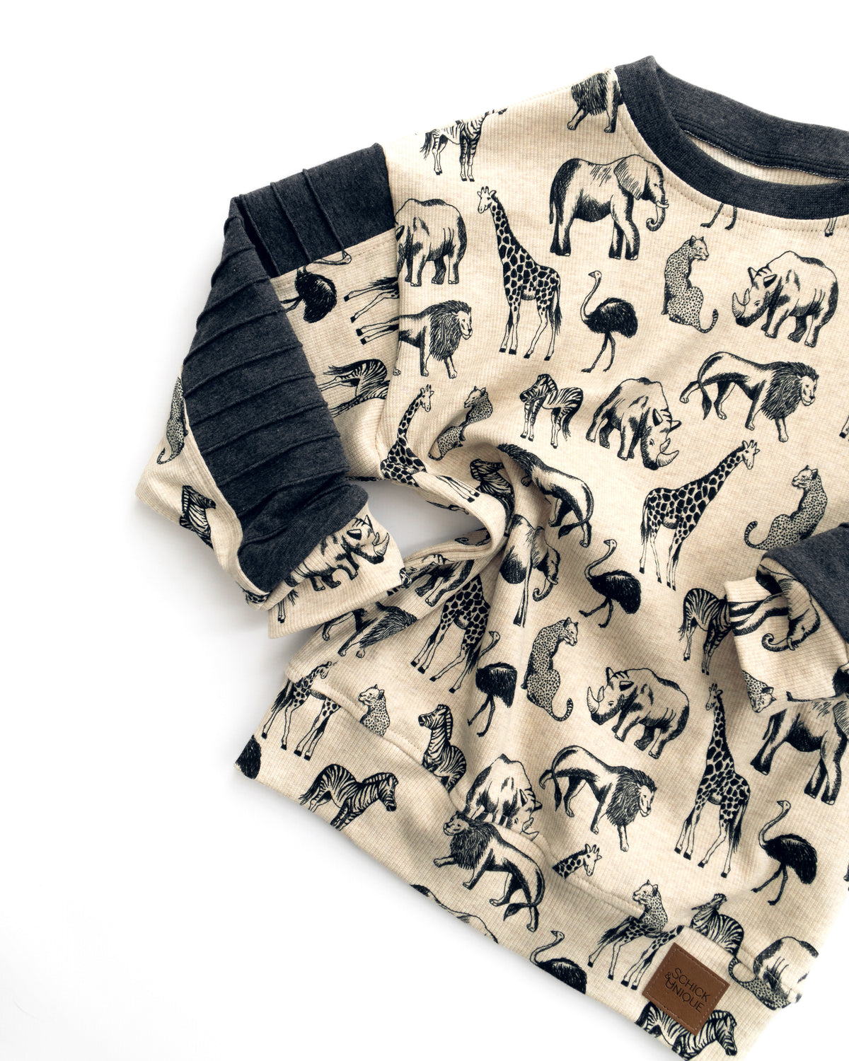 LooseFit Sweater